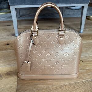 Louis Vuitton vernis alma